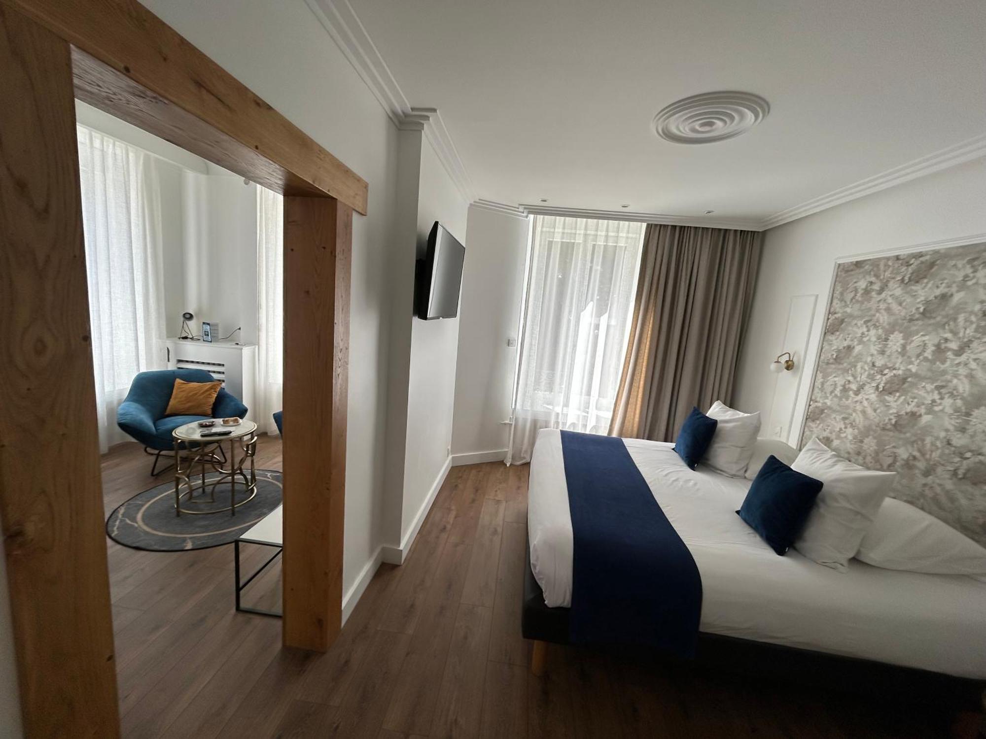 Le Grand Dore Hotel